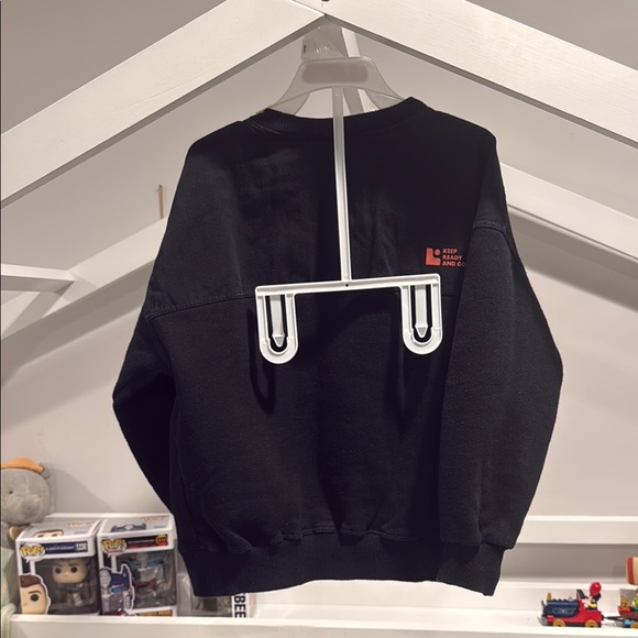 BUNDLE 4 pieces. 1 Mickey hoodie jogger set and 2 Black sweater - Picture 3 of 5